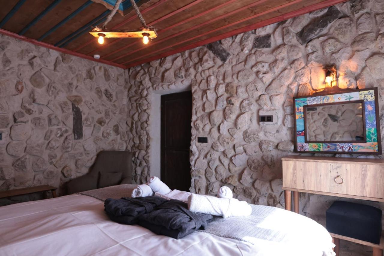 Stone Owl Otel & Restaurant Uchisar Exterior photo