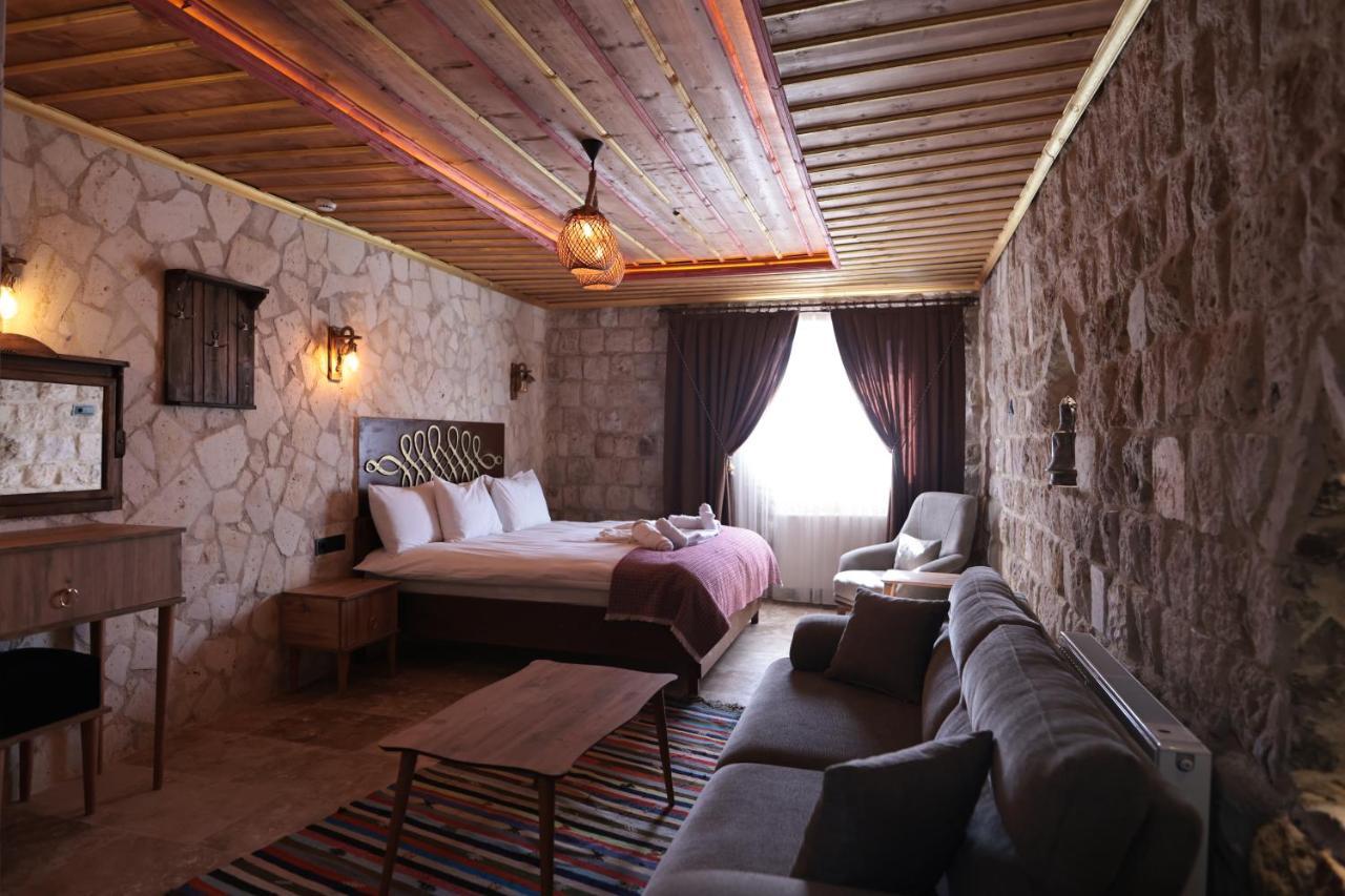 Stone Owl Otel & Restaurant Uchisar Exterior photo