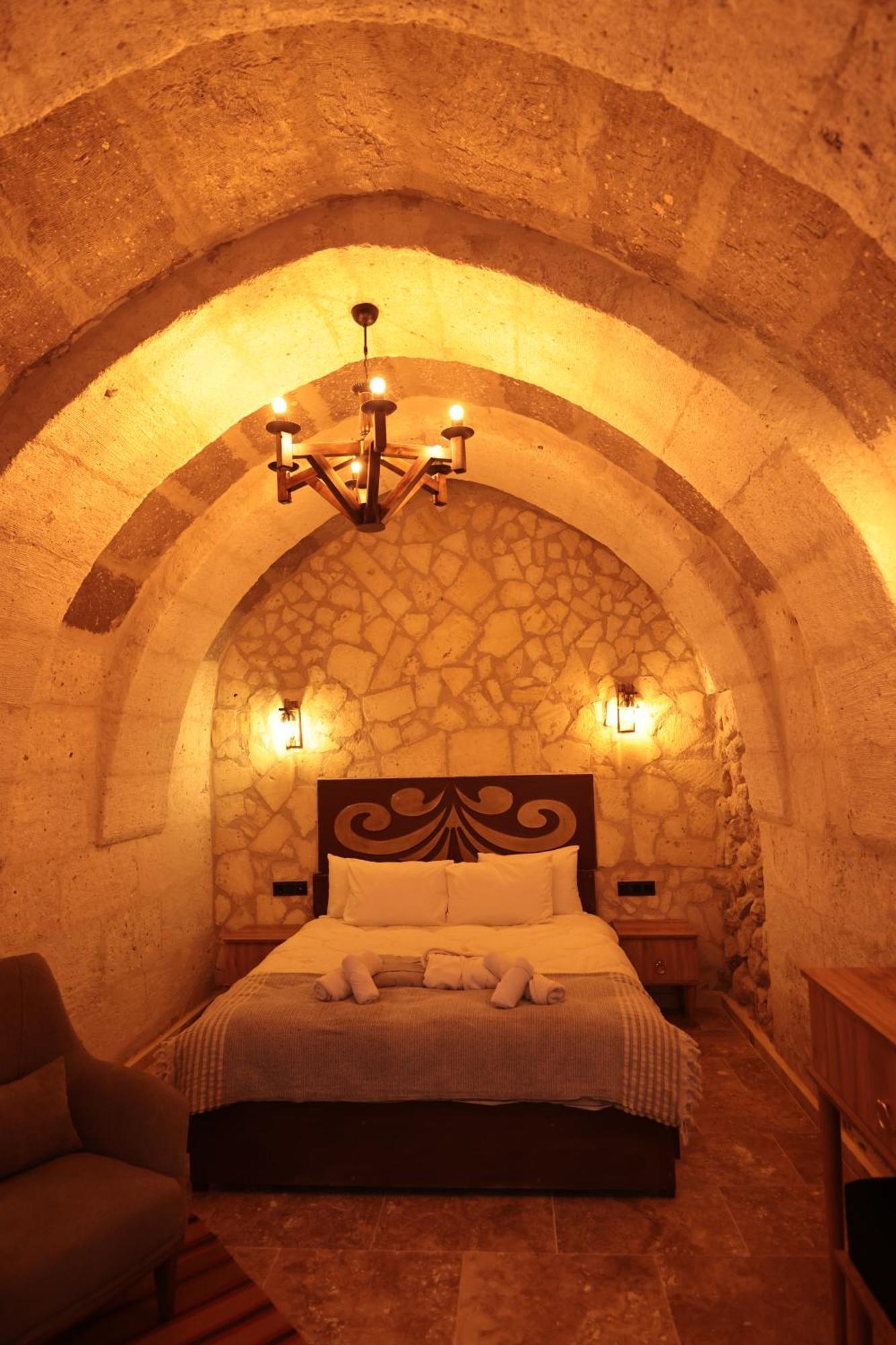 Stone Owl Otel & Restaurant Uchisar Exterior photo
