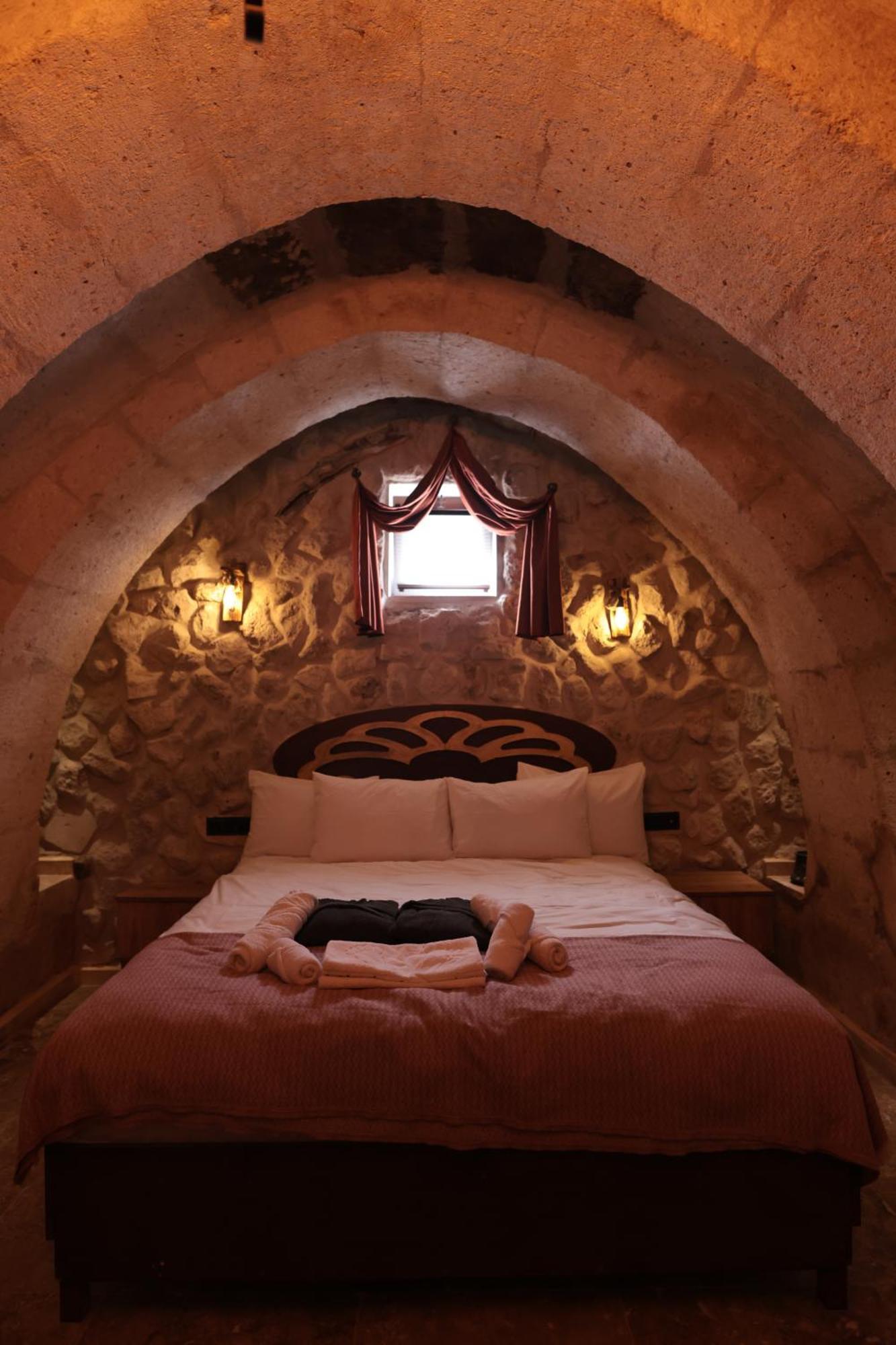 Stone Owl Otel & Restaurant Uchisar Exterior photo